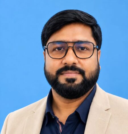 Bengal fake doctor held at Delhi Airport in child death case Bengal fake doctor held at Delhi Airport in child death case