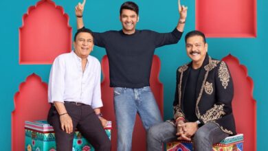 Sunil Gavaskar recalls facing 150 kmph deliveries without a helmet on The Great Indian Kapil Show Sunil Gavaskar recalls facing 150 kmph deliveries without a helmet on The Great Indian Kapil Show