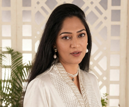 Simi Garewal remembers Vinod Khanna: ‘He was my co-star, my neighbour and my friend’ Simi Garewal remembers Vinod Khanna: ‘He was my co-star, my neighbour and my friend’