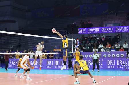 Emperia Marathas, Tamil Titans secure wins in Volleyball Champions League opener Emperia Marathas, Tamil Titans secure wins in Volleyball Champions League opener