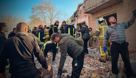 Zelensky condemns Russia for attack on residential building in Chernihiv Zelensky condemns Russia for attack on residential building in Chernihiv