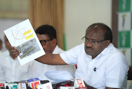 Kumaraswamy seeks halt to NICE toll collection, cites Rs 4,756 crore revenue
