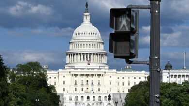 US lawmakers flag China links of trading app