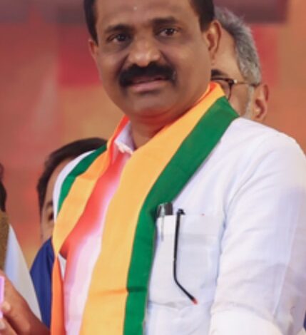 Thiruvananthapuram Mayor issues Rs 5 crore defamation notice to CPI(M) leader Thiruvananthapuram Mayor issues Rs 5 crore defamation notice to CPI(M) leader