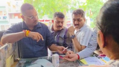‘Selling without prescription’: Gujarat cops raid two medical stores, seize over 18,000 tablets ‘Selling without prescription’: Gujarat cops raid two medical stores, seize over 18,000 tablets