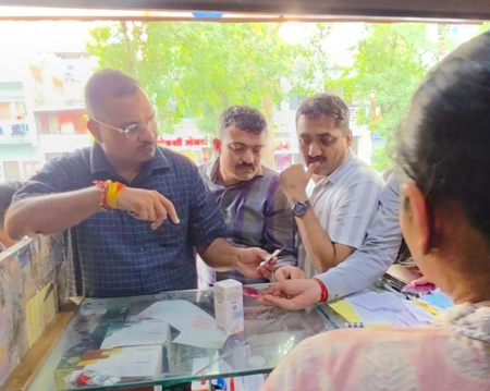 ‘Selling without prescription’: Gujarat cops raid two medical stores, seize over 18,000 tablets ‘Selling without prescription’: Gujarat cops raid two medical stores, seize over 18,000 tablets