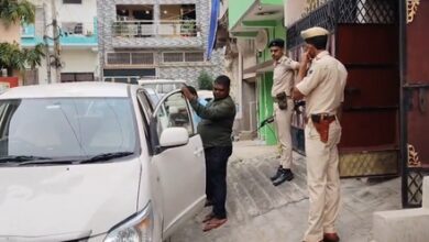Vigilance arrests Bihar clerk for allegedly taking Rs 20,000 bribe; EOU raids engineer in DA case