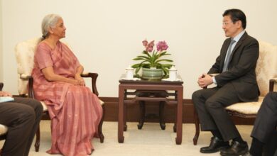 India, Singapore look at further cementing economic ties