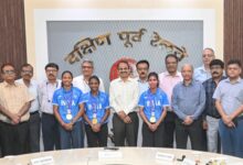 Indian women’s hockey team captain Salima Tete, two other players felicitated by South Eastern Railway Indian women’s hockey team captain Salima Tete, two other players felicitated by South Eastern Railway
