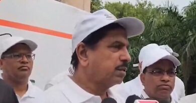 Union Minister Joshi calls CJP’s protest ‘childish act’, accuses protesters of attempting to create anarchy