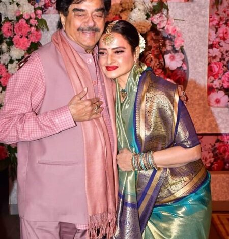 Shatrughan Sinha wishes Rekha on 72nd b’day: Lots of love for our own, mystic, mysterious woman Shatrughan Sinha wishes Rekha on 72nd b’day: Lots of love for our own, mystic, mysterious woman