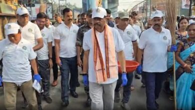 Odisha: Dharmendra Pradhan leads cleanliness drive in Sambalpur, nearly one lakh people participate Odisha: Dharmendra Pradhan leads cleanliness drive in Sambalpur, nearly one lakh people participate