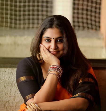 Manjima Mohan returns to practising Bharatanatyam; regrets having let go of the beautiful art form for so long! Manjima Mohan returns to practising Bharatanatyam; regrets having let go of the beautiful art form for so long!