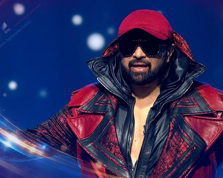 Himesh Reshammiya wishes Big B ahead of his 84th birthday: Biggest superstar Indian screen has ever seen