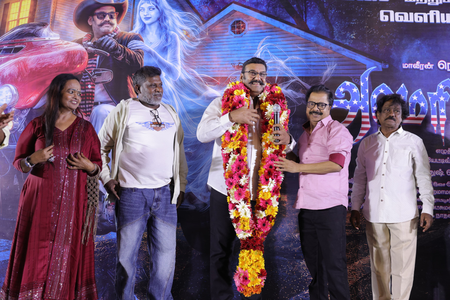 Napoleon: ‘America Aavi’ is the first Tamil film to be shot entirely in the US using only film enthusiasts living there! Napoleon: ‘America Aavi’ is the first Tamil film to be shot entirely in the US using only film enthusiasts living there!