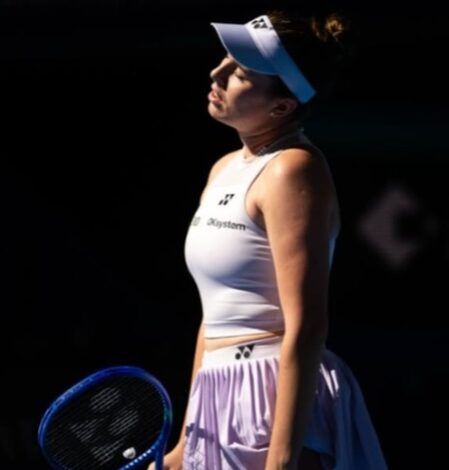 Noskova pulls out of Wuhan with calf-injury Noskova pulls out of Wuhan with calf-injury