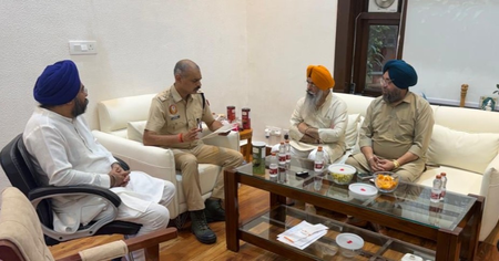Delhi gurdwara body files complaint against AAP for ‘undermining sanctity’ of Bangla Sahib