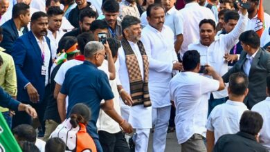 BJP mocks CM Shivakumar over treatment during Delhi protest; questions Cong leadership