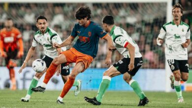 La Liga: Valencia play 2-2 draw with Racing Club, Sociedad survive Deportivo fightback La Liga: Valencia play 2-2 draw with Racing Club, Sociedad survive Deportivo fightback