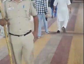 Delhi Police register FIR over Bangla Sahib Gurdwara incident after DSGMC complaint Delhi Police register FIR over Bangla Sahib Gurdwara incident after DSGMC complaint