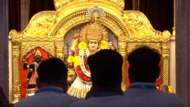 Devotees throng temples on 2nd day of Navaratri dedicated to Goddess Brahmacharini Devotees throng temples on 2nd day of Navaratri dedicated to Goddess Brahmacharini
