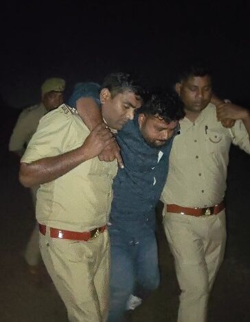 History-sheeter injured in UP Police encounter; stolen motorcycle, pistol recovered History-sheeter injured in UP Police encounter; stolen motorcycle, pistol recovered