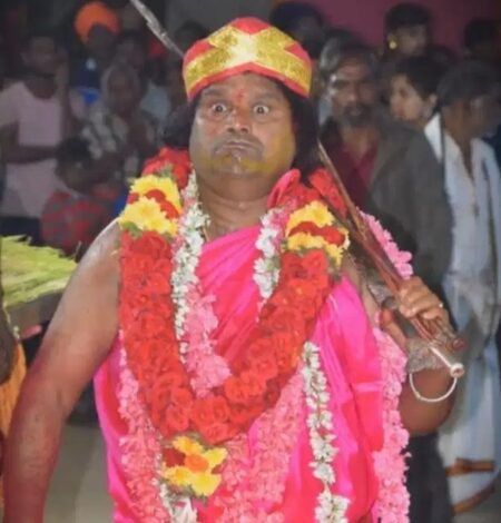 K’taka priest arrested for raping woman on pretext of exorcism; cop suspended for helping accused K’taka priest arrested for raping woman on pretext of exorcism; cop suspended for helping accused