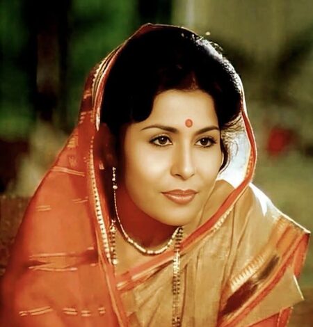 Maharashtra CM Devendra Fadnavis mourns the loss of veteran Lavani artiste and actress Madhu Kambikar