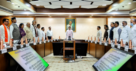 MP Cabinet passes multi-pronged special resolution on PM Modi’s 25 years in public life MP Cabinet passes multi-pronged special resolution on PM Modi’s 25 years in public life
