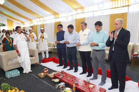 Dharavi rehabilitation construction starts officially with ‘Bhoomi Poojan’
