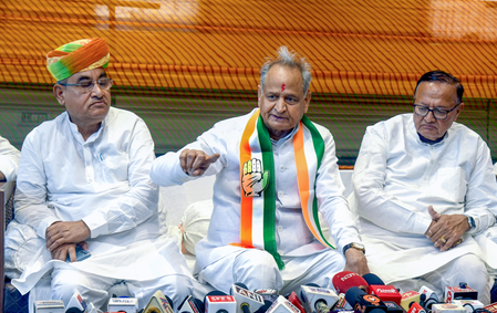 Ashok Gehlot warns of water, fodder crisis in Rajasthan, urges govt to arrange supplies Ashok Gehlot warns of water, fodder crisis in Rajasthan, urges govt to arrange supplies