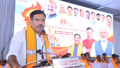 Rahul Gandhi’s Delhi protest brazen display of thuggery, arrogance, slavish loyalty: K’taka BJP chief