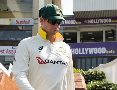 Smith returns to field for final day of Durban Test after concussion scare