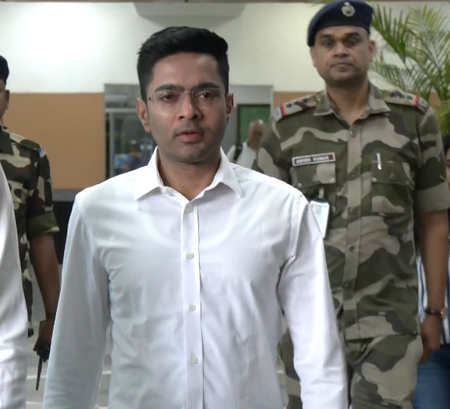Calcutta HC declines urgent hearing on Abhishek Banerjee’s plea against media coverage on probes Calcutta HC declines urgent hearing on Abhishek Banerjee’s plea against media coverage on probes