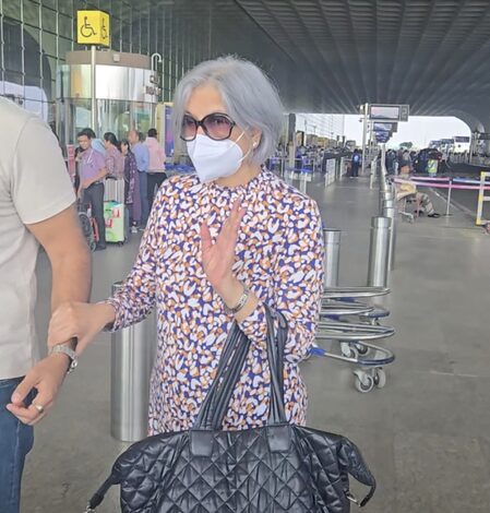 Zeenat Aman spotted at airport wearing a mask, keeps interaction short with paparazzi Zeenat Aman spotted at airport wearing a mask, keeps interaction short with paparazzi