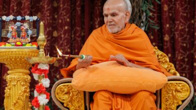 BAPS chief Mahant Swami Maharaj inaugurates Akshar-Purushottam Sanskrit Pathshala in London