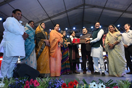 MP: National Kishore Kumar Samman conferred upon Raghuveer Yadav MP: National Kishore Kumar Samman conferred upon Raghuveer Yadav