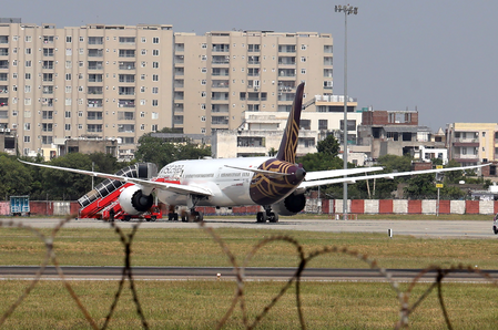 Nothing suspicious found on Air India flight after hijack alert