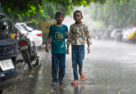 Light rain, strong winds likely in Delhi-NCR from Thursday; temperature to dip Light rain, strong winds likely in Delhi-NCR from Thursday; temperature to dip