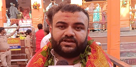 Devotees throng revered temple at India-Pakistan border in J&K on fourth day of Navratri Devotees throng revered temple at India-Pakistan border in J&K on fourth day of Navratri