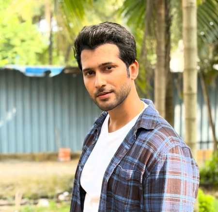 Namish Taneja recalls childhood ‘Kanjak’ rituals in Delhi, says Navratri in Mumbai is different
