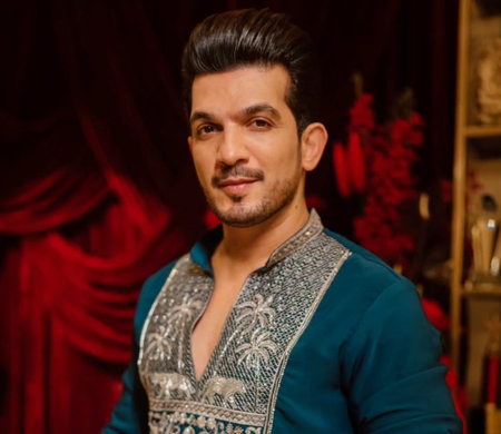 Arjun Bijlani, Neha Swami Bijlani issue statement on controversy over her outfit with text referring to Prophet Muhammad Arjun Bijlani, Neha Swami Bijlani issue statement on controversy over her outfit with text referring to Prophet Muhammad