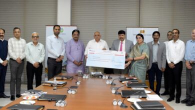 Gujarat govt gets record Rs 384.67 crore dividend from GEL, GTL Gujarat govt gets record Rs 384.67 crore dividend from GEL, GTL