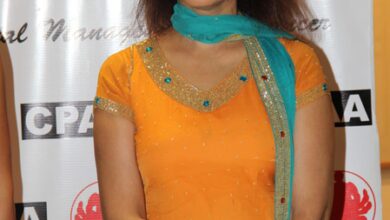 Varsha Usgaonkar mourns the loss of late actor Nana Patekar: Fortunate to have worked with him