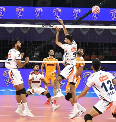 VCL: Ayodhya Garjan dominate Emperia Marathas, Haryana Hurricanes edge Hoogly Hitters VCL: Ayodhya Garjan dominate Emperia Marathas, Haryana Hurricanes edge Hoogly Hitters