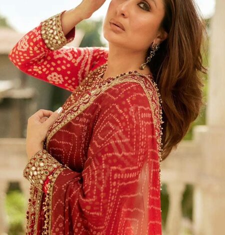 Kareena Kapoor calls herself ‘dil se desi’ as she poses to Diljit Dosanjh’s song