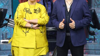 Big B reveals Mika Singh gifted him a grand piano despite knowing he can’t play it Big B reveals Mika Singh gifted him a grand piano despite knowing he can’t play it
