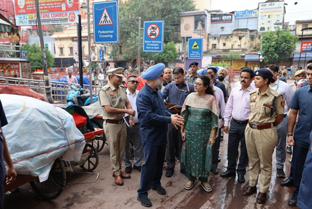 Delhi L-G TS Sandhu reviews fire service preparedness in festive season