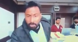 JKAS announces 1-day strike over IAS officer’s ‘verbal abuse’ of woman officer amid widespread outrage JKAS announces 1-day strike over IAS officer’s ‘verbal abuse’ of woman officer amid widespread outrage