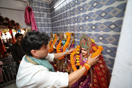 Tribal community guardian of nature, culture and traditions: Scindia Tribal community guardian of nature, culture and traditions: Scindia